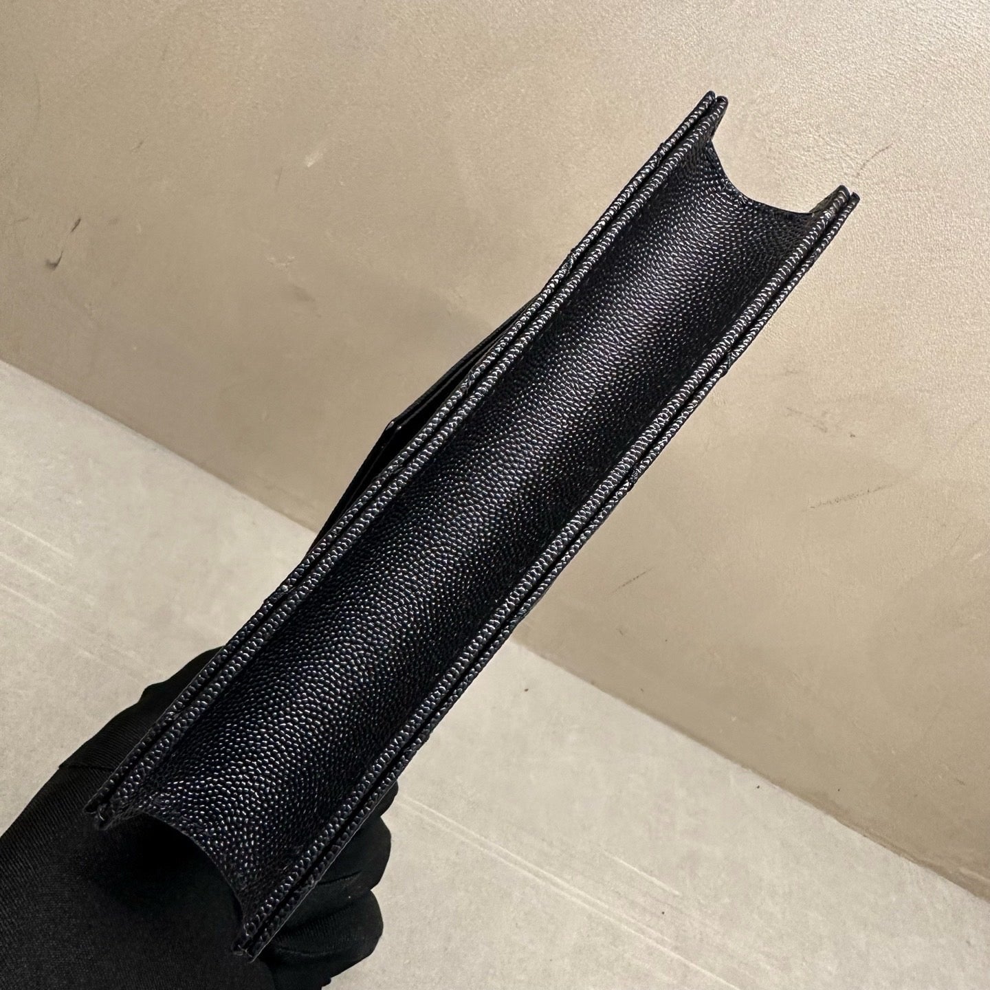 YSL Envelope So Black