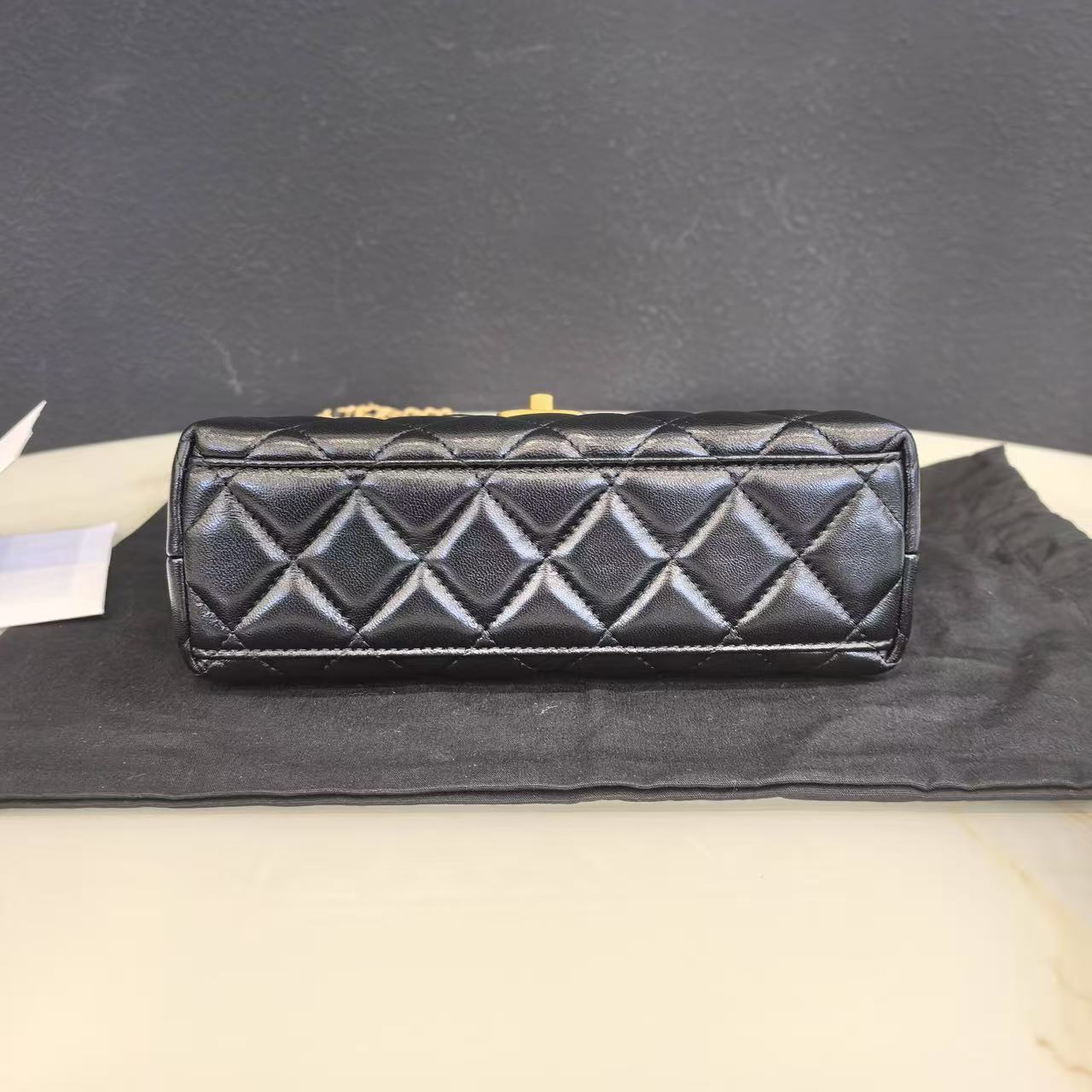 CHANEL 25A kelly