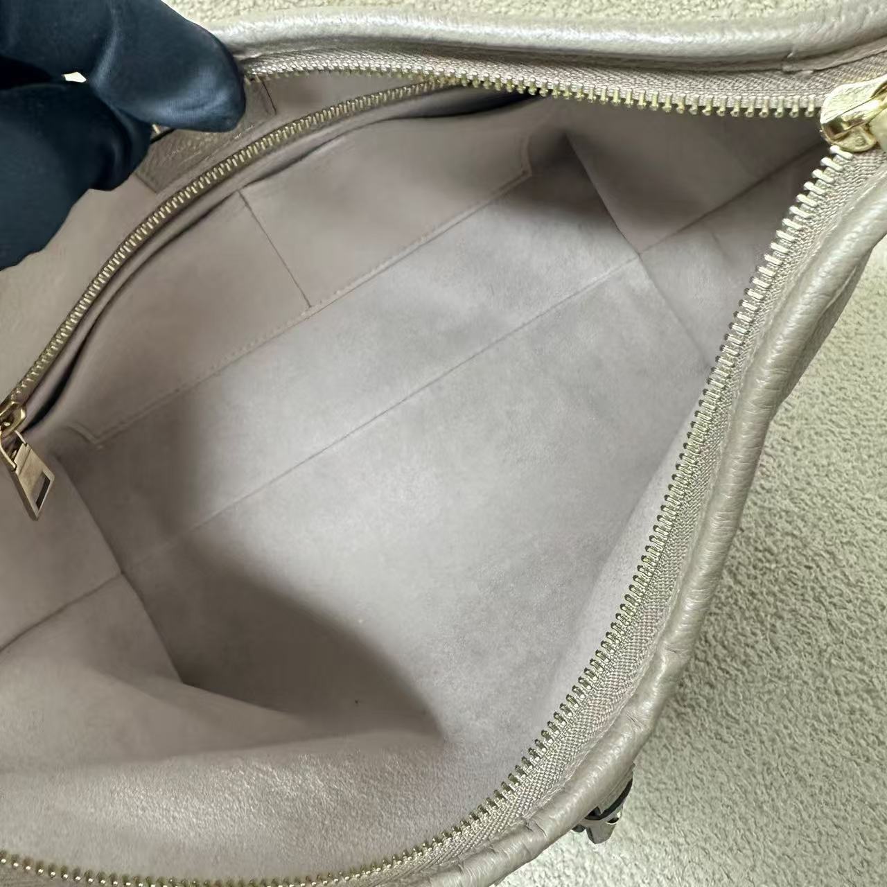 Lv Carryall Pm