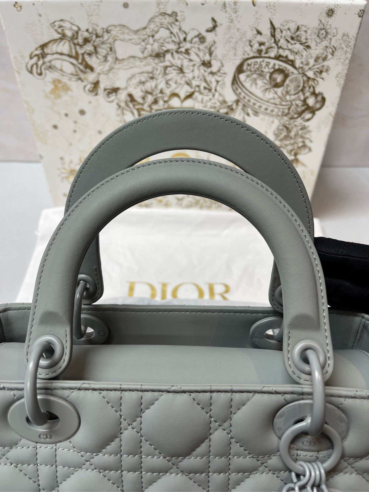 Brand new Dior Empress dowager wuge