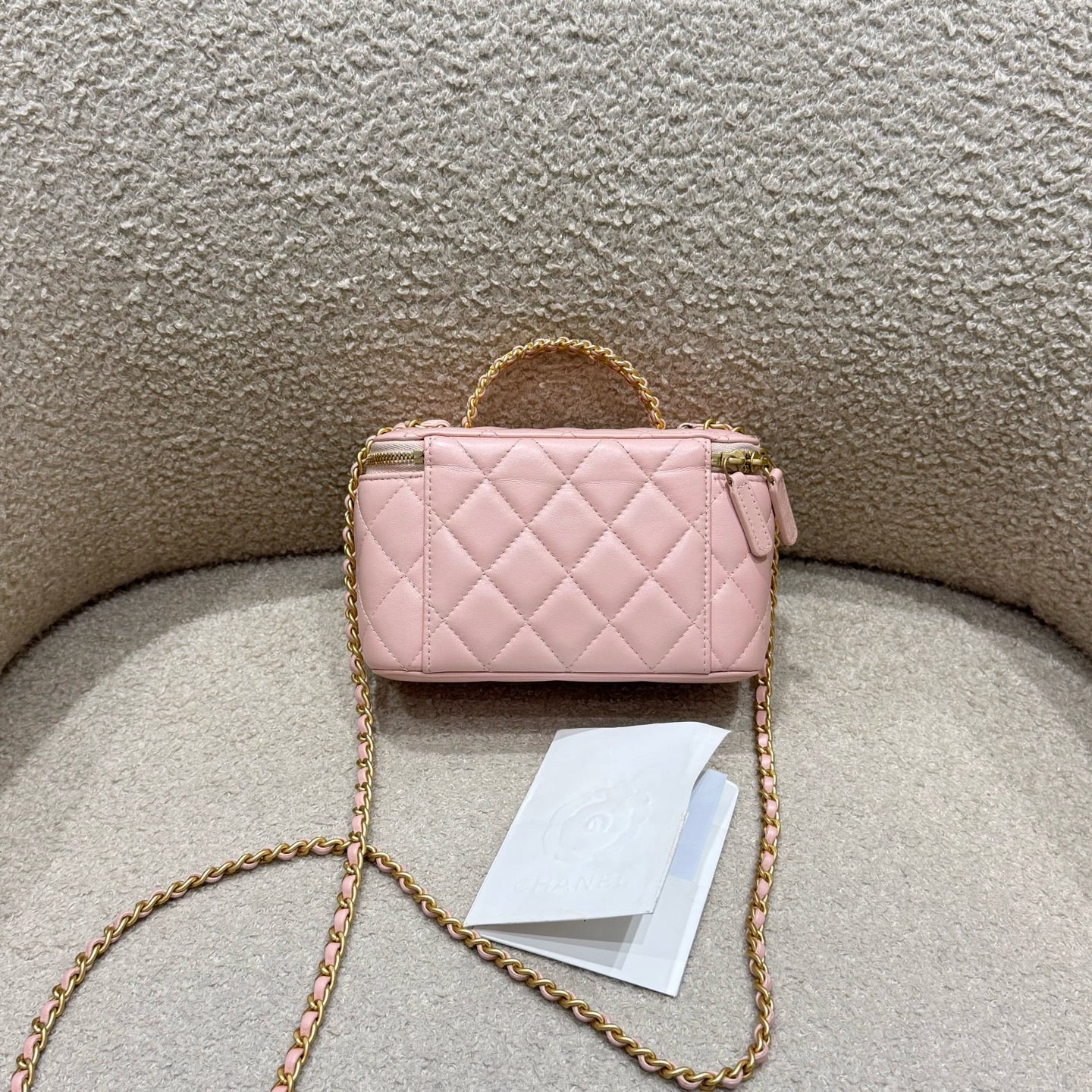 CHANEL 24C
