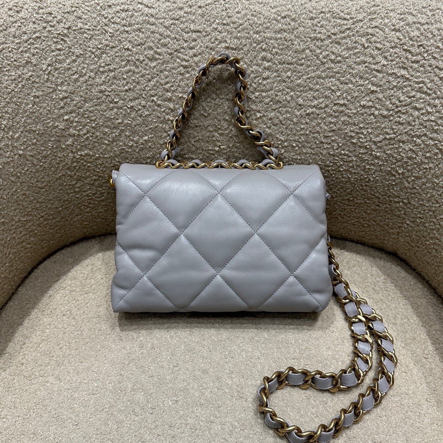 Chanel CF 22B