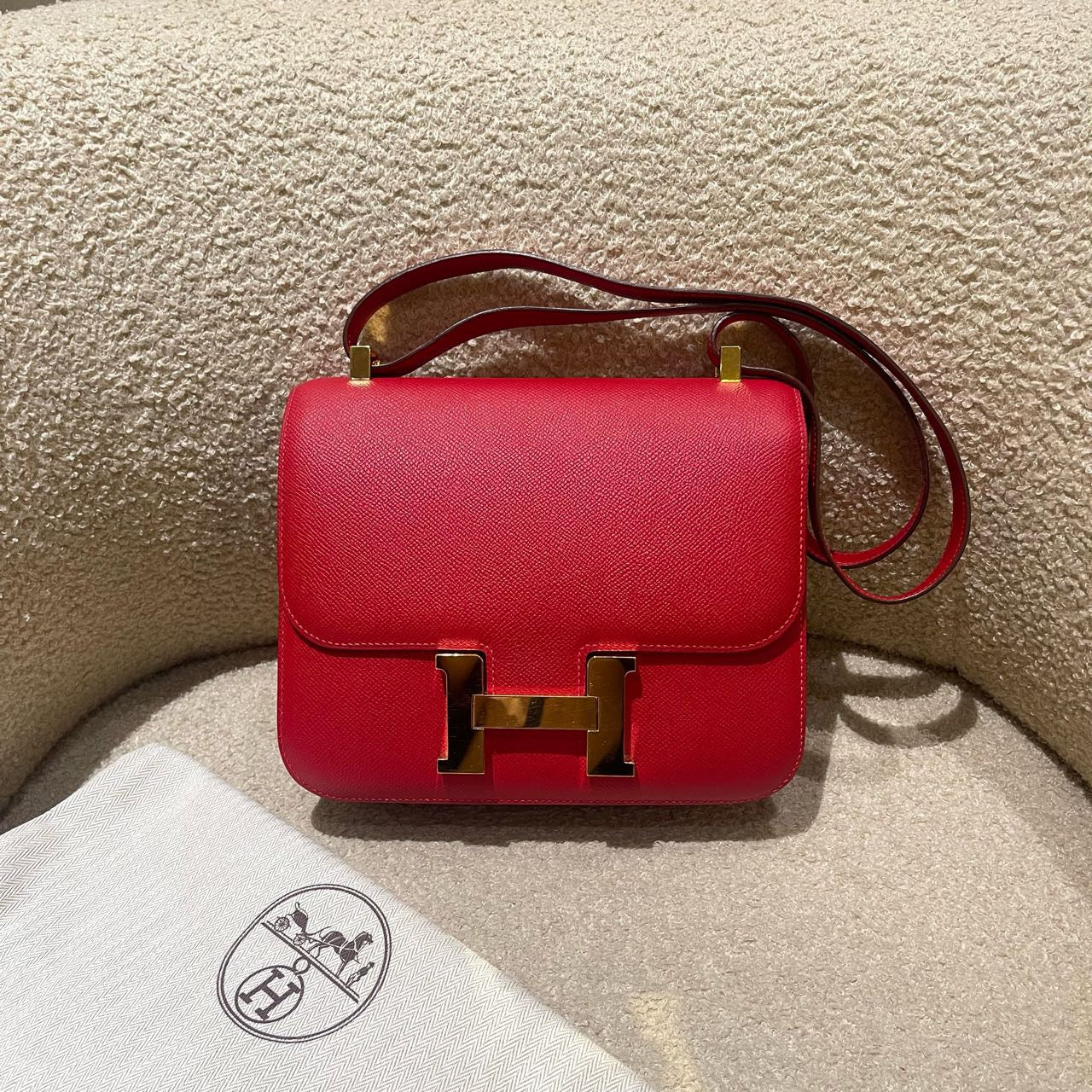 Hermes Constance 24