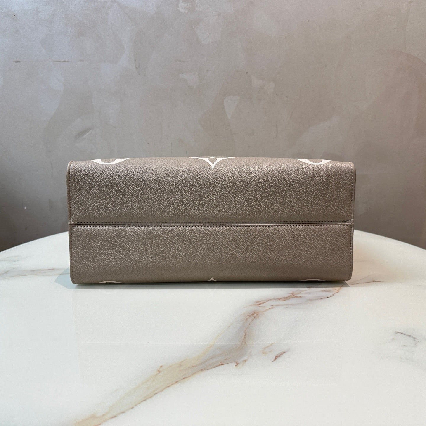 Louis Vuitton On The Go MM